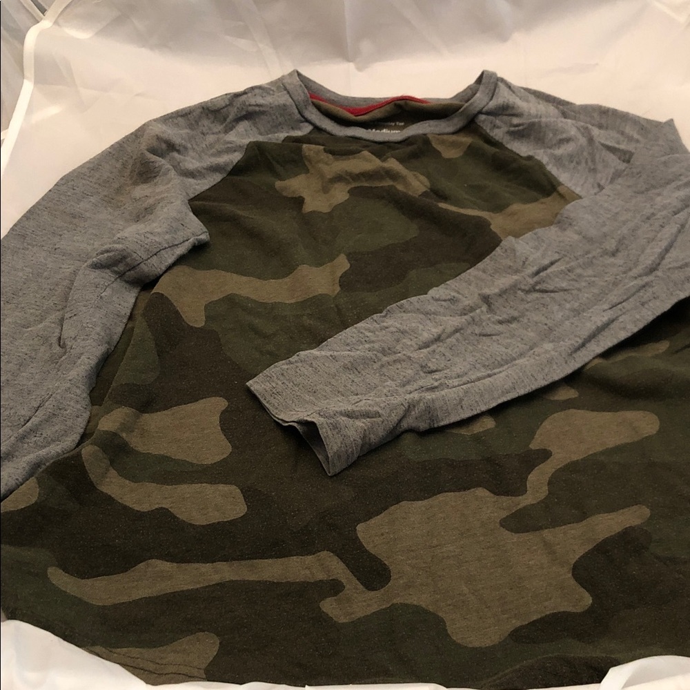 Kids Camo Raglan Long Sleeve Tee - Green & Gray Medium 10/12